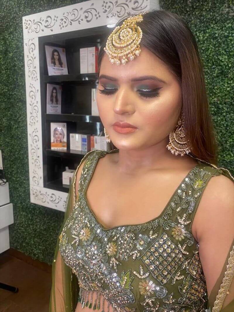 Look de maquillaje por Richa Rawat