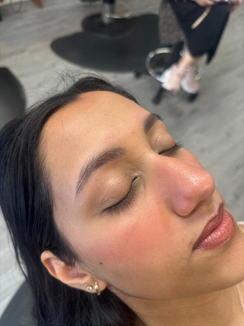 Look de maquillaje por Richa Rawat
